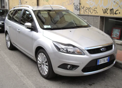 Ford Focus 2 Makyajlı ve Makyajsız Kasa Farkları