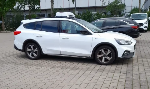 Ford Focus 4 Bagaj Hacmi Ne Kadar?