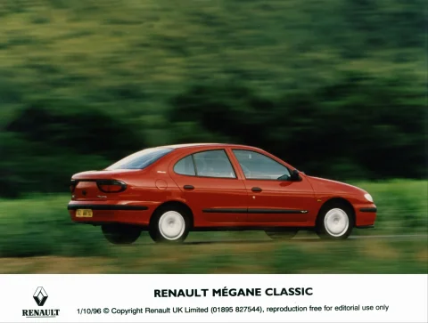 Renault Megane 1 1.6 8V ve 16V Farkı