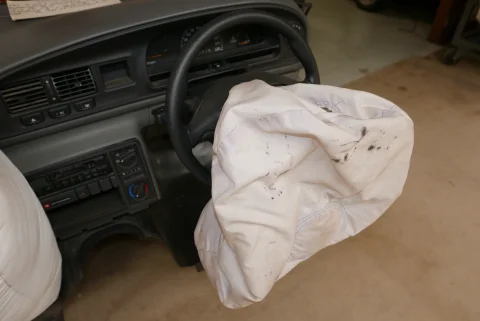 Airbag Değişimi Nasıl Yapılır?