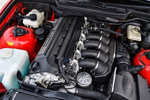 BMW E36 320i Alınır mı? M50 ve M52 Motor Farkları